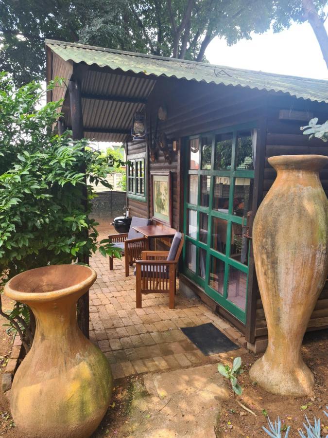 The Old Cabin 호텔 쿨리난 외부 사진